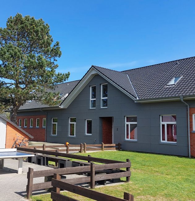 oje-haus2-außengelaende oje-haus2-außengelaende